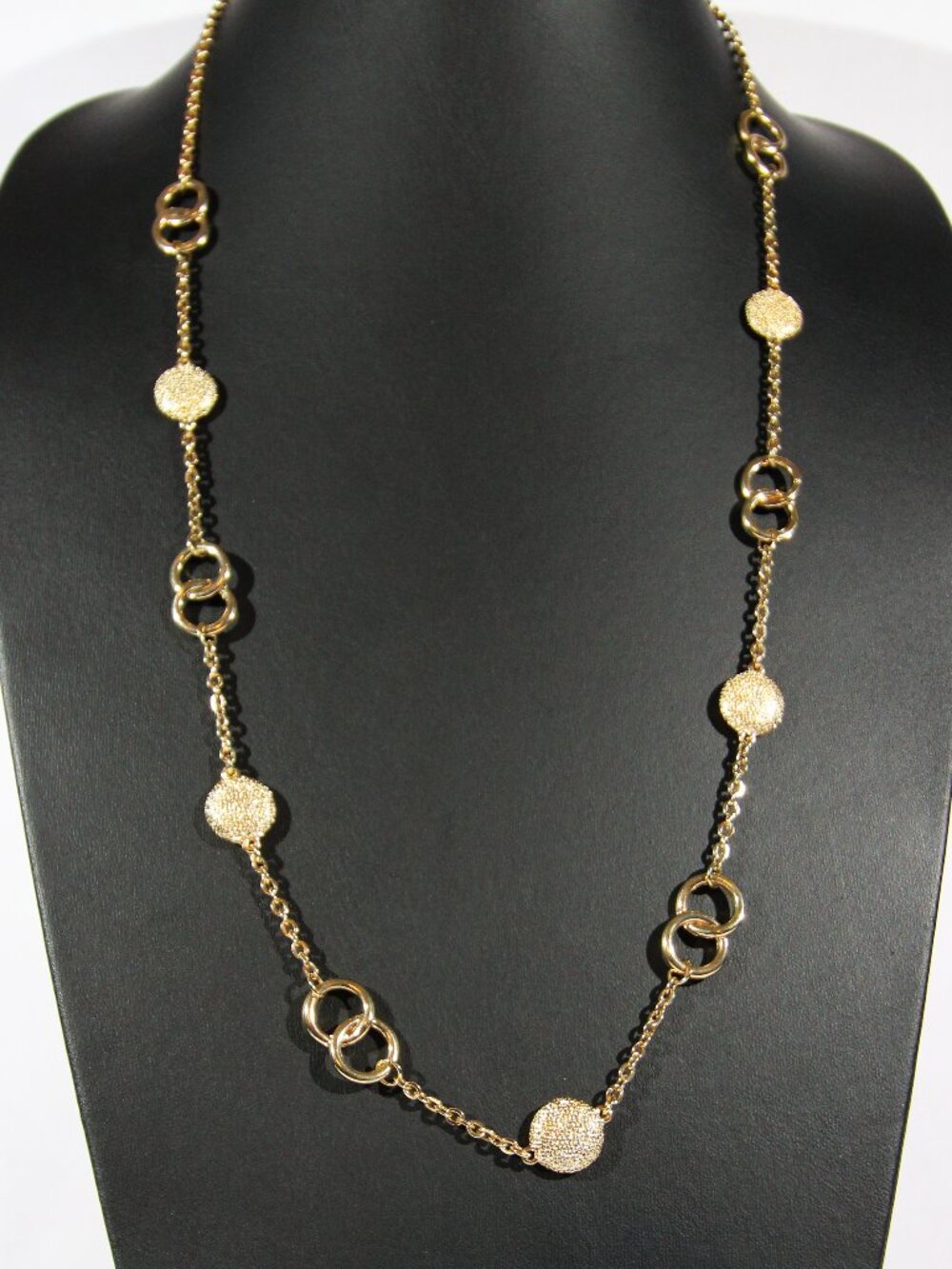 Vintage Crown Trifari Gold Tone Necklace